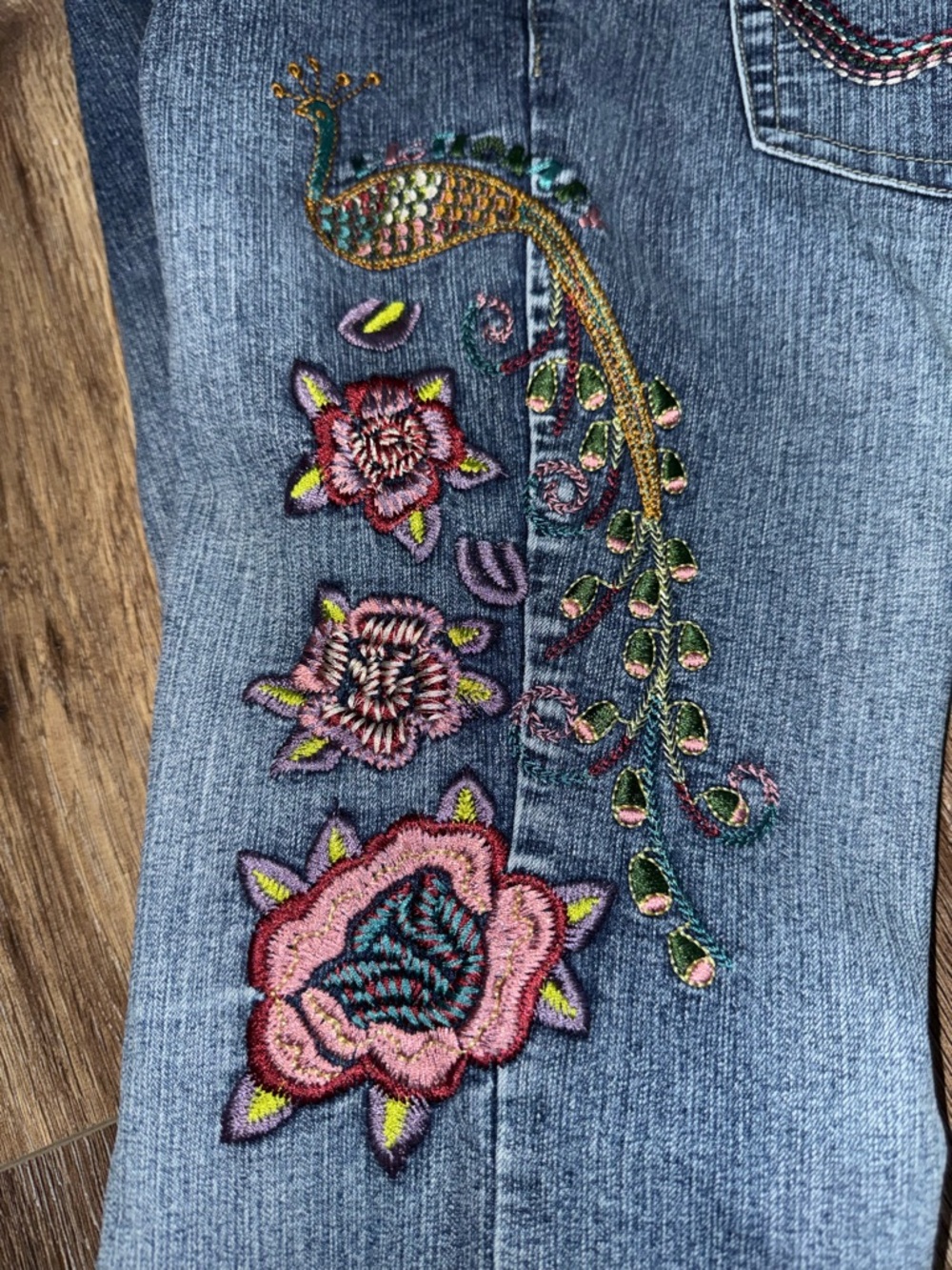 Vintage 90s DANIEL Original Design Embroidered Peacock Floral Jeans Size 3-4 - Picture 7 of 14